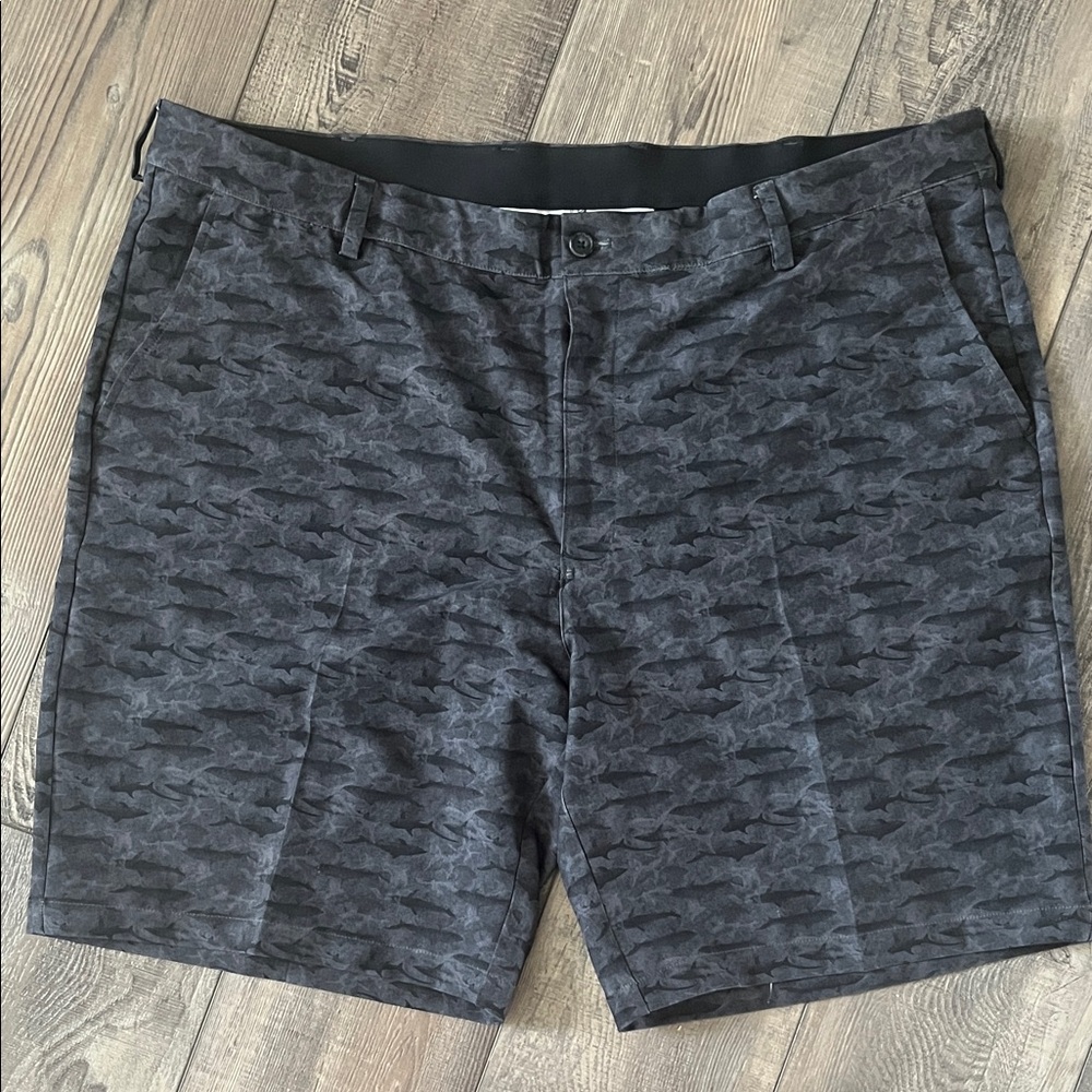 Greg Norman Collection Charcoal Patterned Shorts
